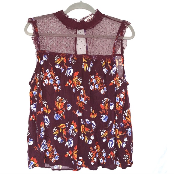 Arizona Jean Company Tops - Romantic floral Arizona sleeveless blouse maroon